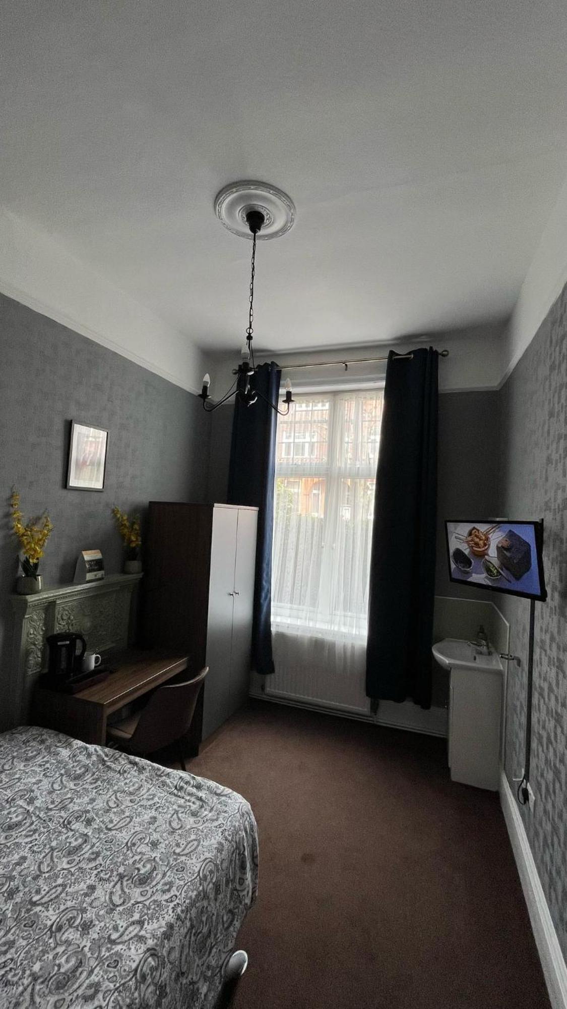 Charlotte Guest house London